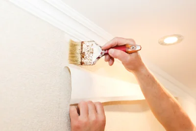 Pose de papier peint à Gennes — revêtements muraux et toiles de verre